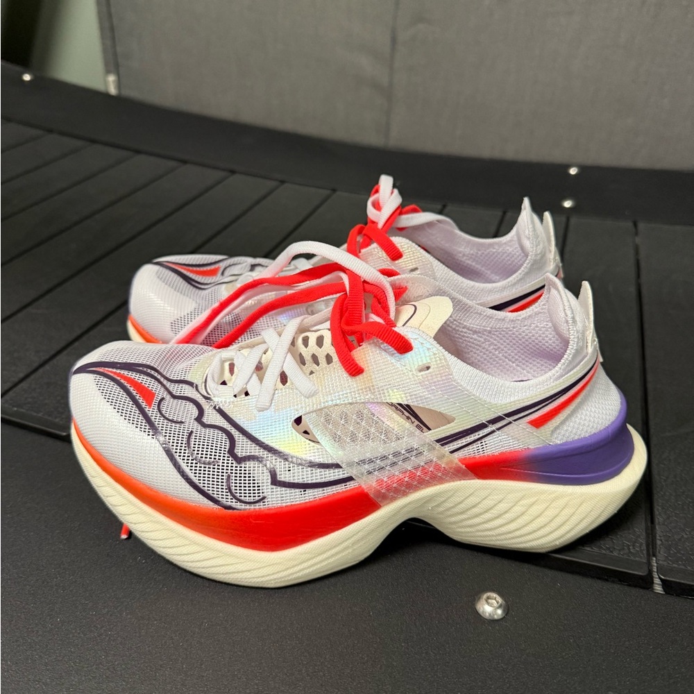 Saucony Endorphin Elite - 7.5, almost new!